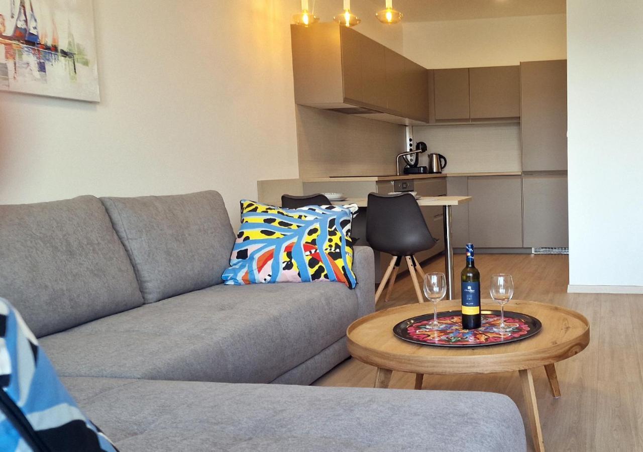 New Cozy 2 Room Pink Apartment Bratislava 058 Luaran gambar