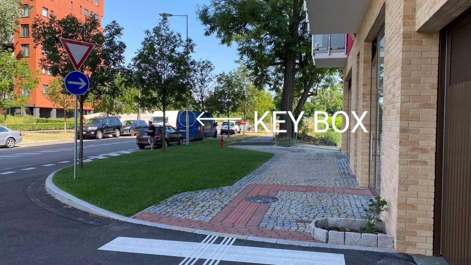 New Cozy 2 Room Pink Apartment Bratislava 058 Luaran gambar
